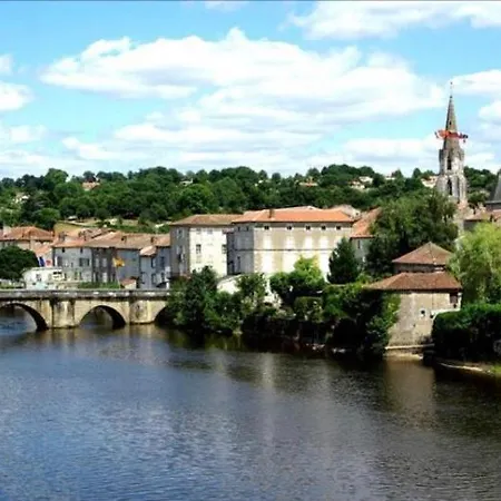 Des Lavandes Oradour-Fanais