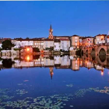 Des Lavandes * Oradour-Fanais