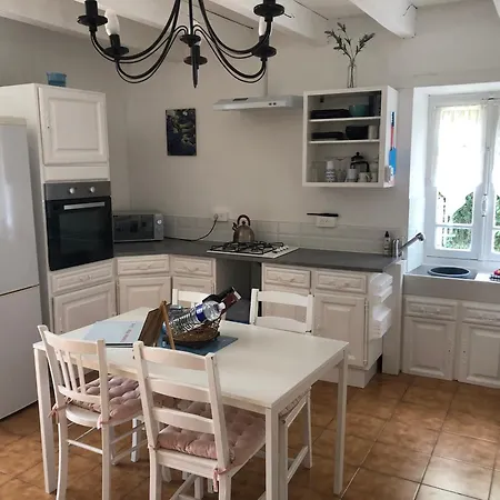 Дом отдыха Des Lavandes *